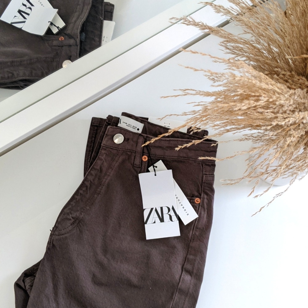 NWT ZARA 90'S SLIM SPLIT HEM JEANS